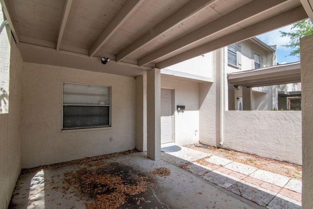 5166 TENNIS COURT CIRCLE 52, Tampa, FL 33617