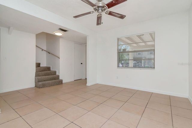 5166 TENNIS COURT CIRCLE 52, Tampa, FL 33617