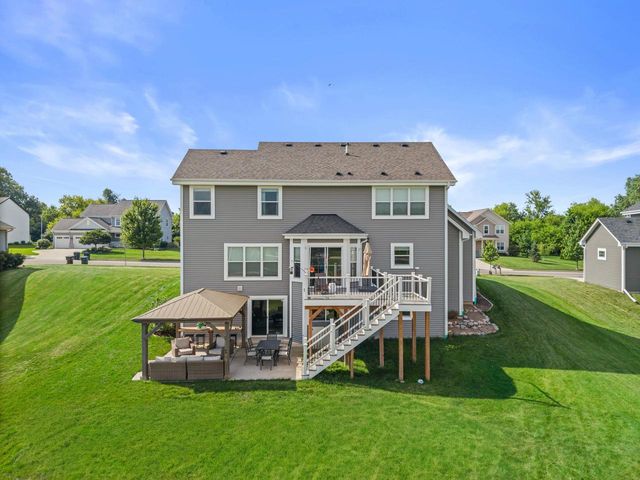 1330 Regees ROAD, Mukwonago, WI 53149
