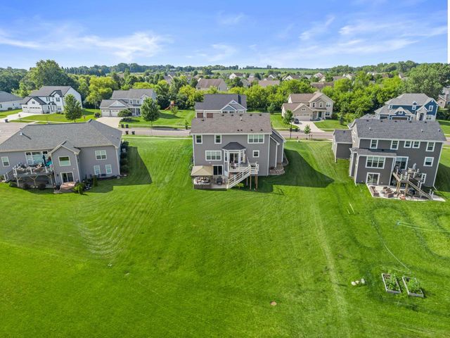 1330 Regees ROAD, Mukwonago, WI 53149