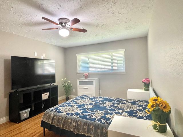 3023 Sam Houston Drive, Sugar Land, TX 77479