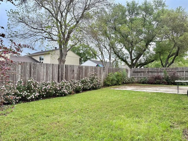 3023 Sam Houston Drive, Sugar Land, TX 77479
