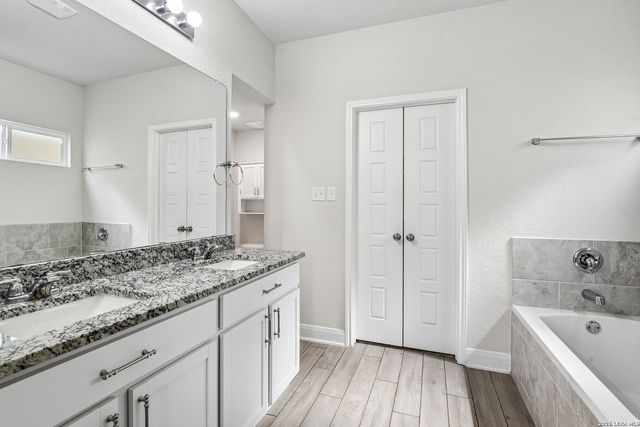 3448 Iron Canyon, Bulverde, TX 78163