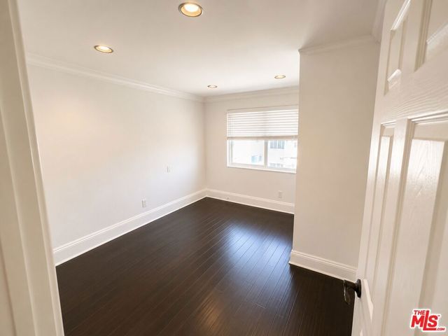 18113 Bromley Street, Los Angeles, CA 91356