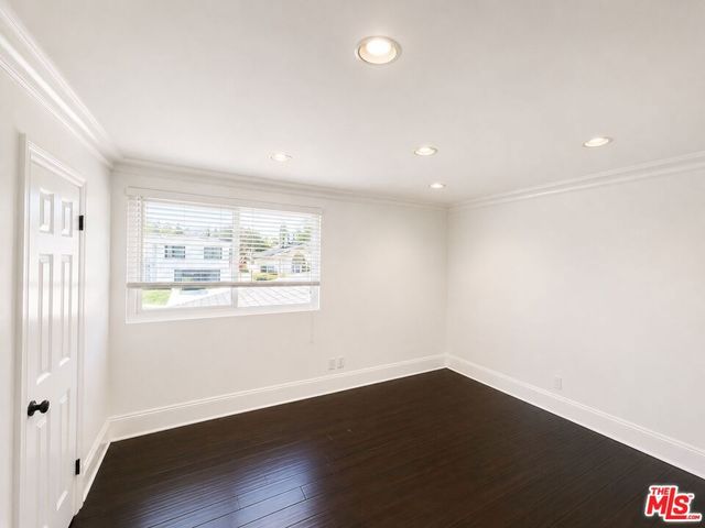 18113 Bromley Street, Los Angeles, CA 91356