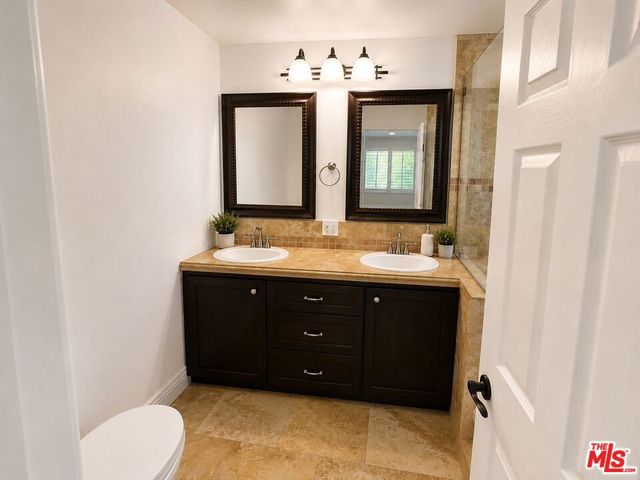 18113 Bromley Street, Los Angeles, CA 91356