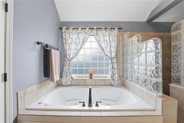 15708 Linden Street, Overland Park, KS 66224