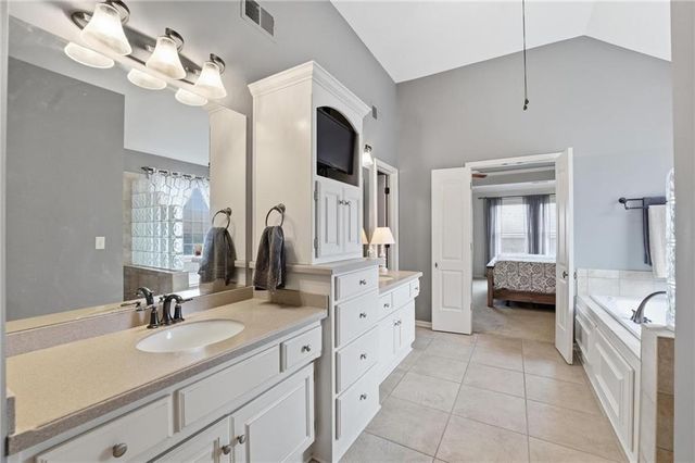 15708 Linden Street, Overland Park, KS 66224