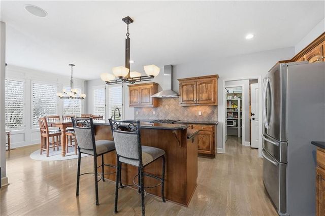 15708 Linden Street, Overland Park, KS 66224