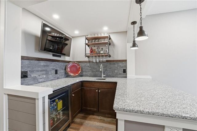 15708 Linden Street, Overland Park, KS 66224