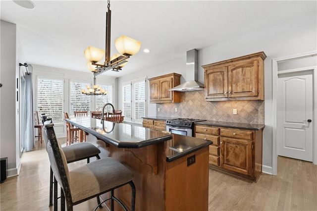 15708 Linden Street, Overland Park, KS 66224