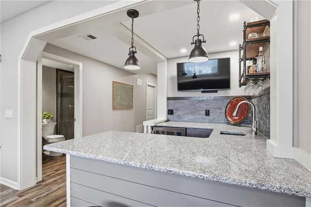 15708 Linden Street, Overland Park, KS 66224