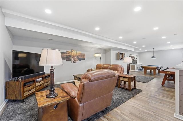 15708 Linden Street, Overland Park, KS 66224