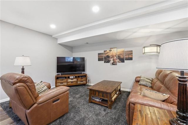 15708 Linden Street, Overland Park, KS 66224