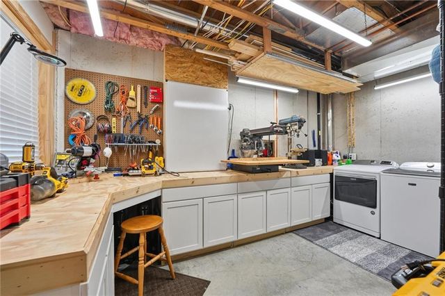 15708 Linden Street, Overland Park, KS 66224