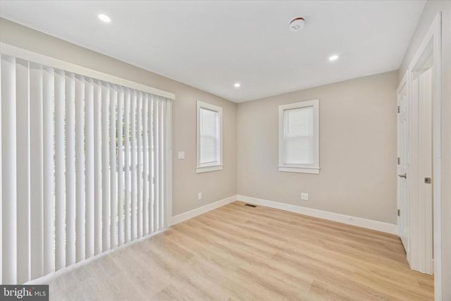 118 BARTRAM AVE, Essington, PA 19029