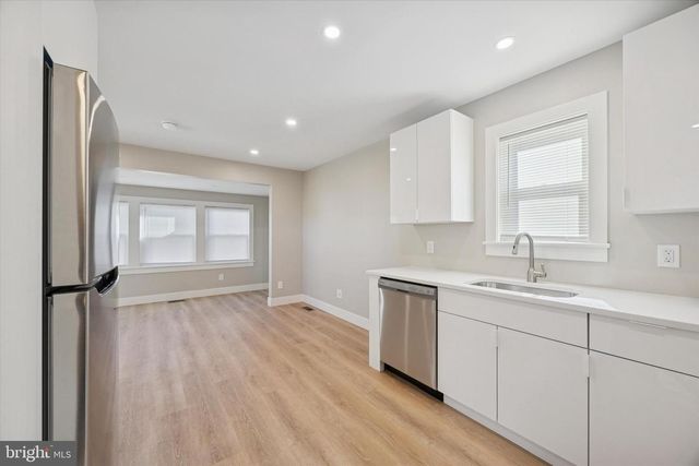 118 BARTRAM AVE, Essington, PA 19029