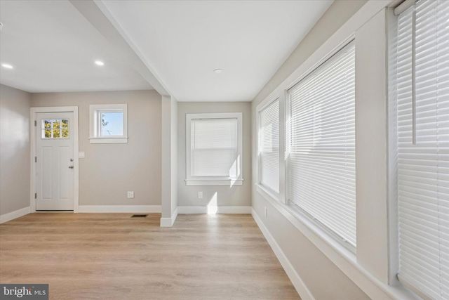 118 BARTRAM AVE, Essington, PA 19029