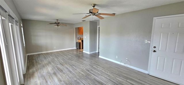 184 POMPANO DRIVE SE D, St Petersburg, FL 33705