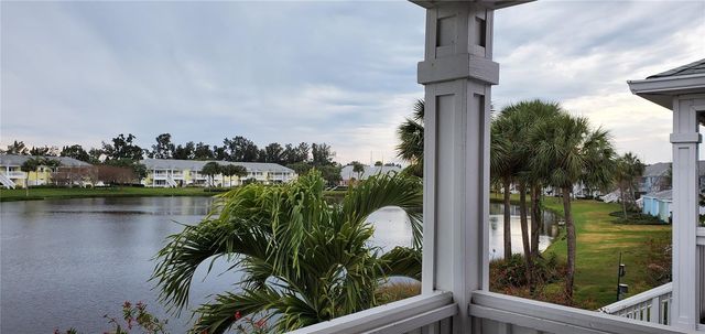 184 POMPANO DRIVE SE D, St Petersburg, FL 33705