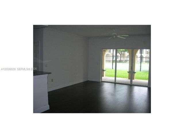 2564 Centergate Dr 106, Miramar, FL 33025