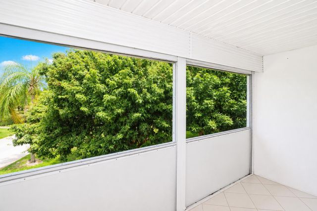 2929 SE Ocean Boulevard 106-10, Stuart, FL 34996