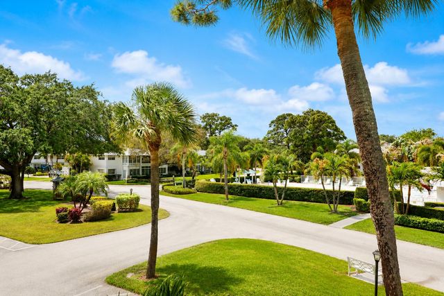 2929 SE Ocean Boulevard 106-10, Stuart, FL 34996