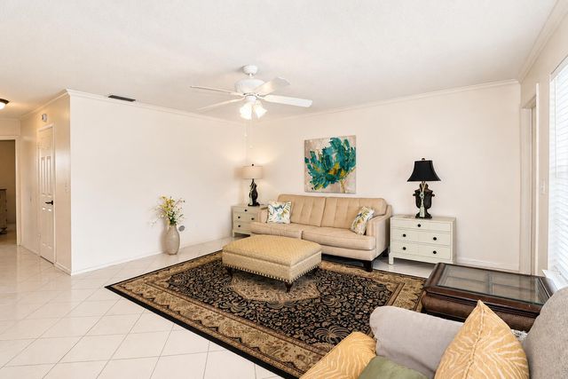2929 SE Ocean Boulevard 106-10, Stuart, FL 34996