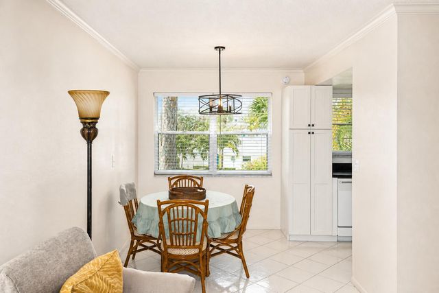 2929 SE Ocean Boulevard 106-10, Stuart, FL 34996