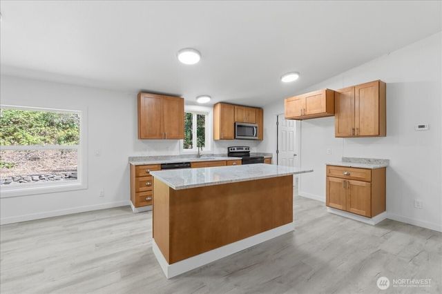 181 E Olde Lyme Road, Shelton, WA 98584