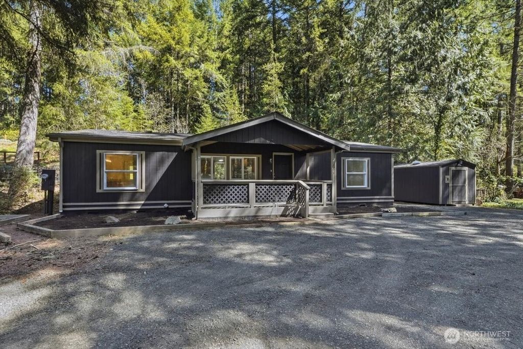 181 E Olde Lyme Road, Shelton, WA 98584