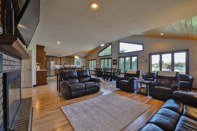 760 Lakeshore Drive, Crosby, MN 56441