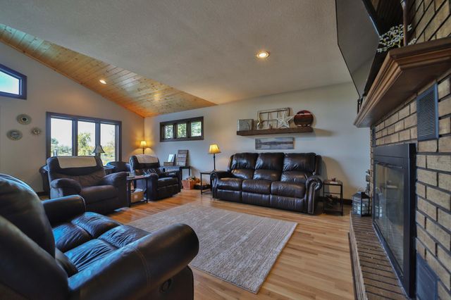 760 Lakeshore Drive, Crosby, MN 56441