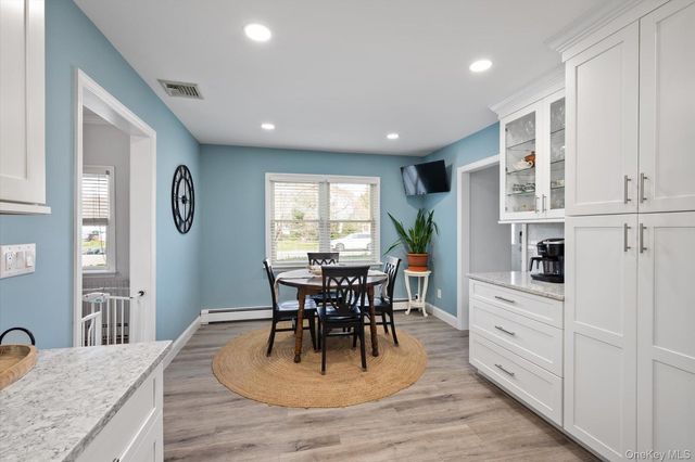 5 Orchard Road S, East Patchogue, NY 11772