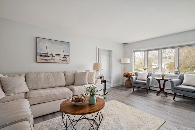 5 Orchard Road S, East Patchogue, NY 11772