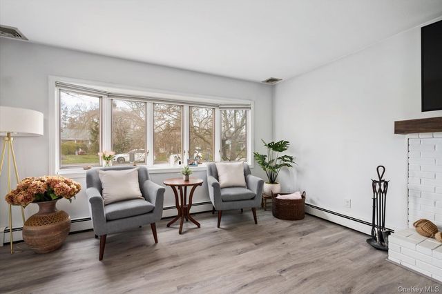 5 Orchard Road S, East Patchogue, NY 11772