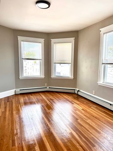 14 Chase 5, Lynn, MA 01902