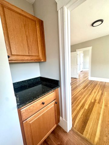 14 Chase 5, Lynn, MA 01902