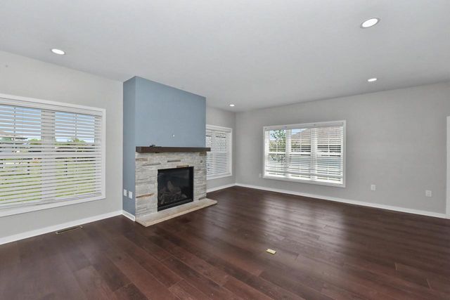 3184 S Warbler COURT, Beloit, WI 53511