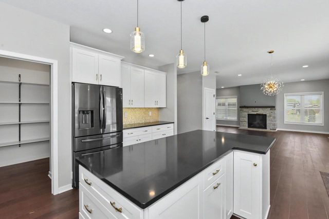 3184 S Warbler COURT, Beloit, WI 53511