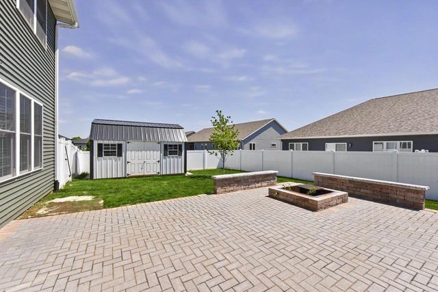 3184 S Warbler COURT, Beloit, WI 53511