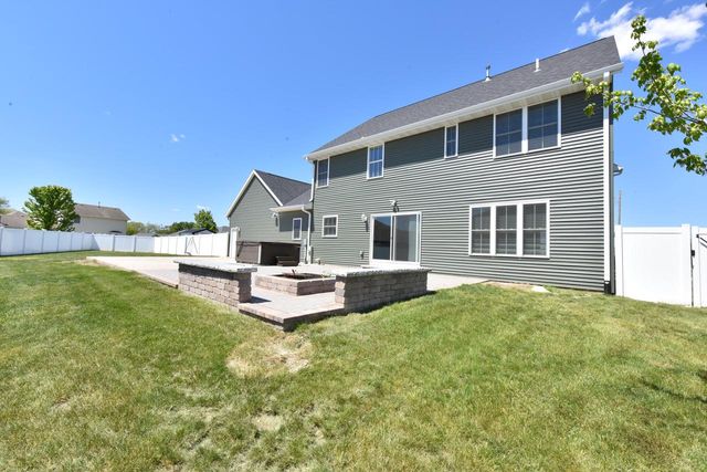 3184 S Warbler COURT, Beloit, WI 53511