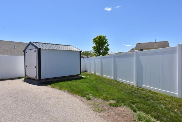 3184 S Warbler COURT, Beloit, WI 53511