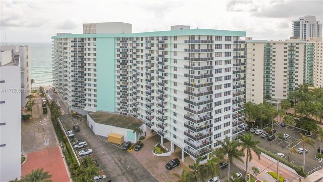 3725 S Ocean Dr PH18, Hollywood, FL 33019