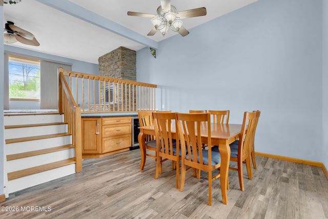 17 Hollywood Drive, Woodbridge, NJ 07095