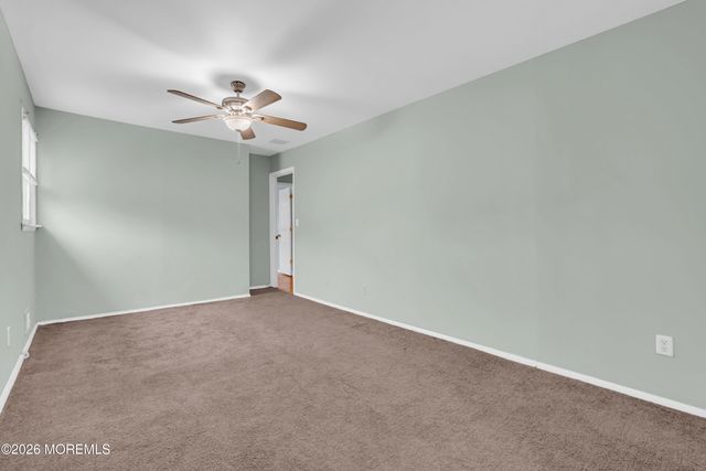 17 Hollywood Drive, Woodbridge, NJ 07095