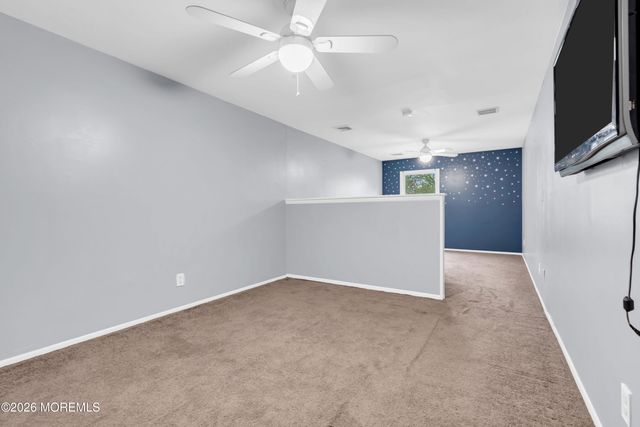 17 Hollywood Drive, Woodbridge, NJ 07095