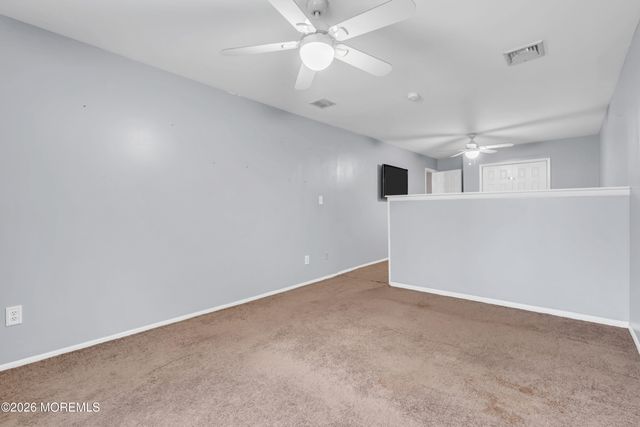 17 Hollywood Drive, Woodbridge, NJ 07095