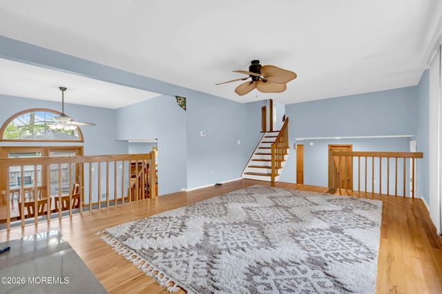 17 Hollywood Drive, Woodbridge, NJ 07095