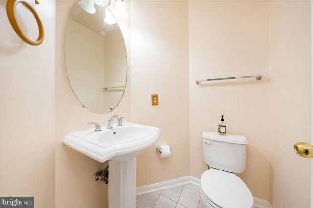 12121 AMBER RIDGE CIR, Germantown, MD 20876